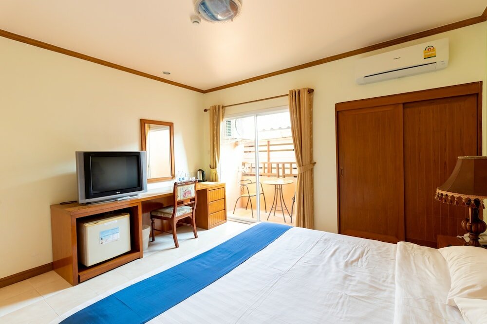 Фото Thipurai Beach Hotel