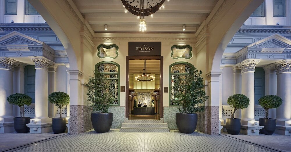 Фото отеля 1