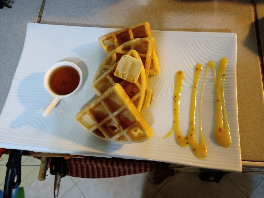 Фото The Red Hut Inn