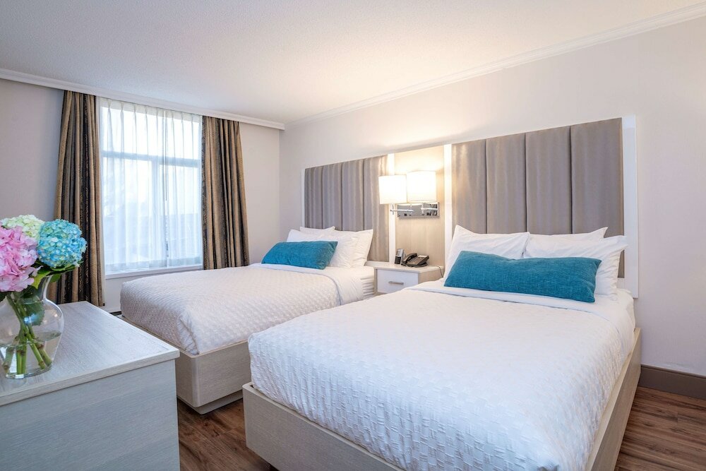 Фото Best Western Plus Dorchester Hotel