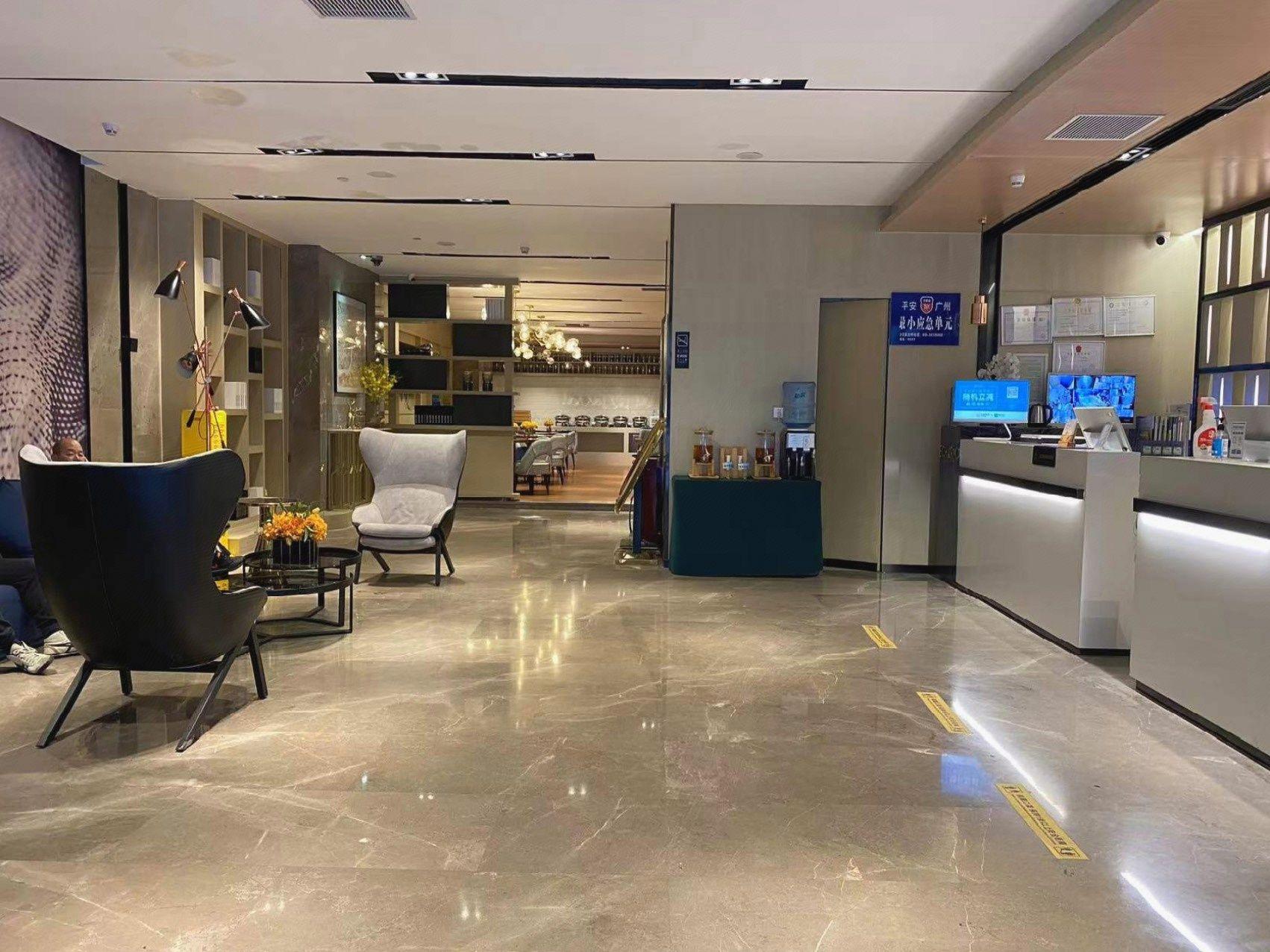 Фото Echarm Hotel