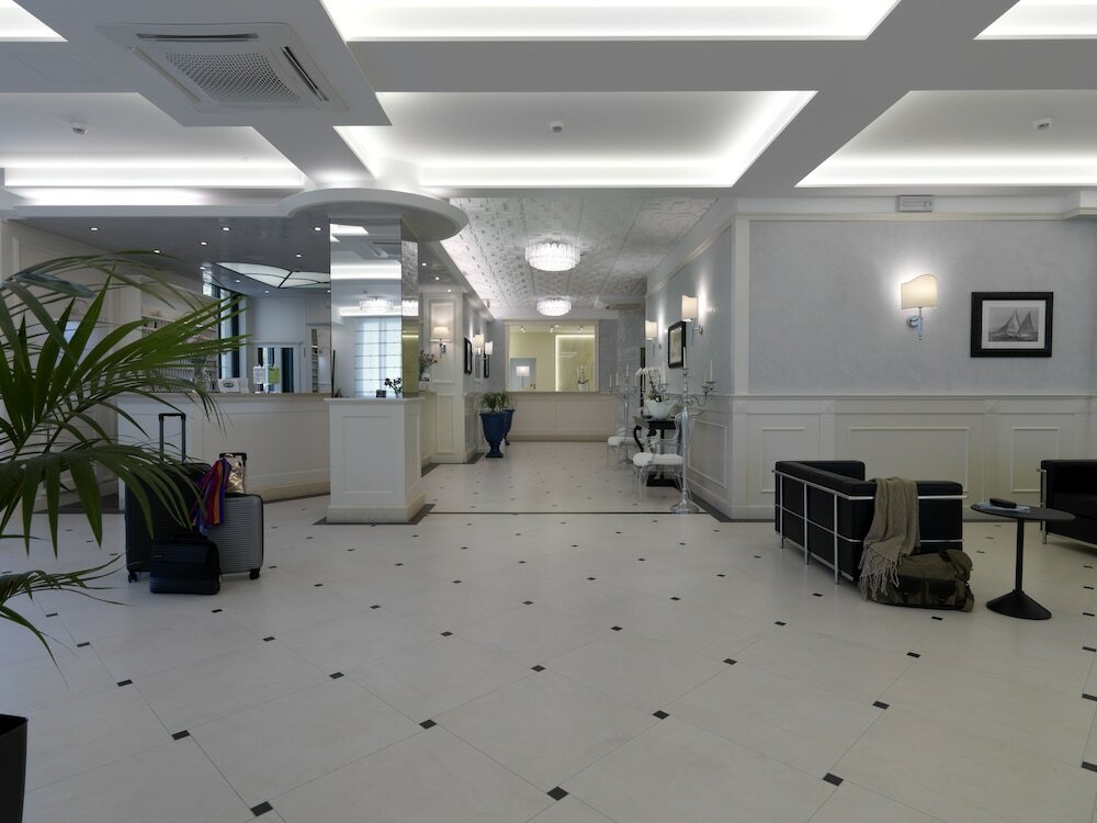 Фото Hotel Le Soleil