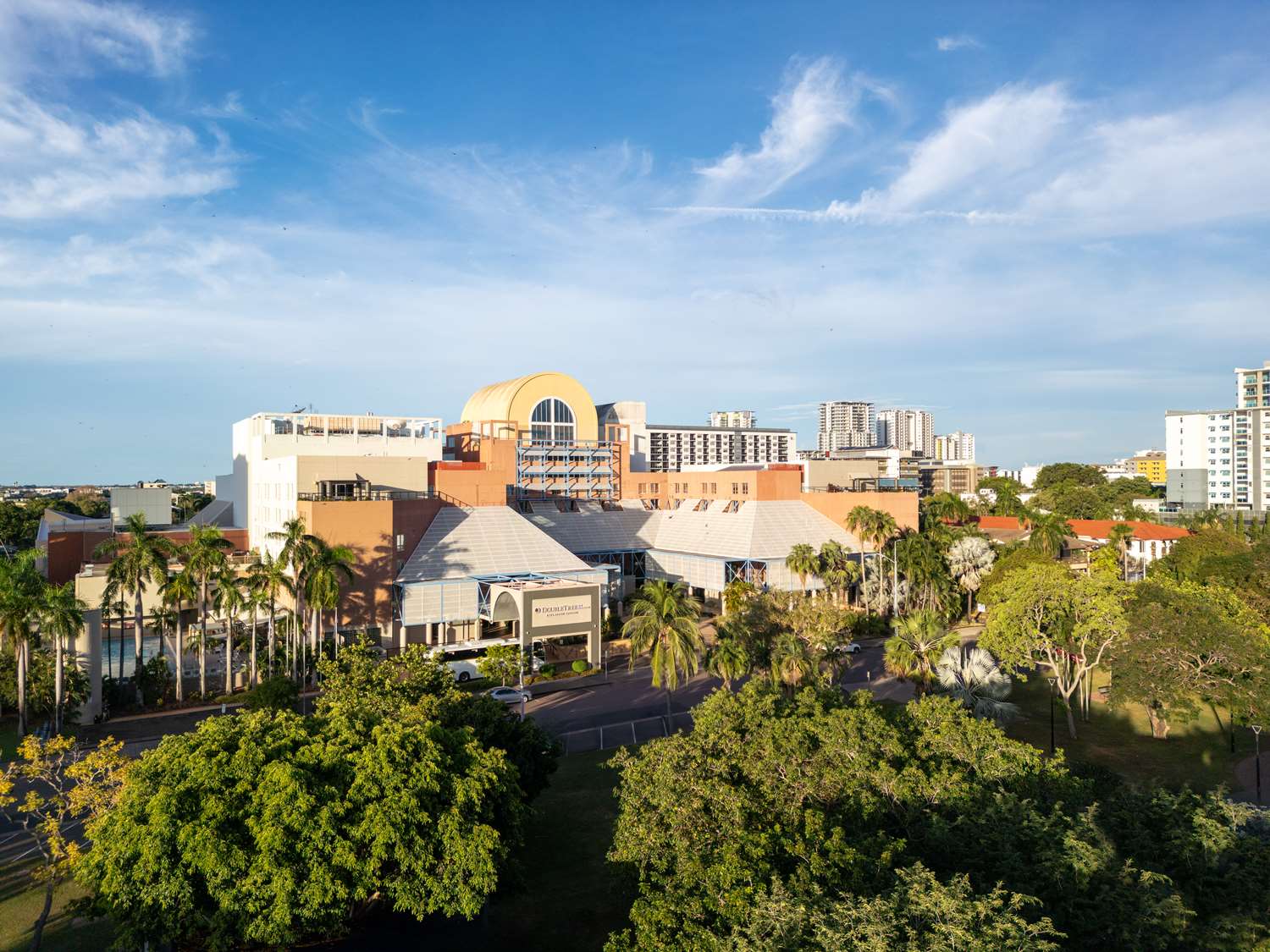 Фото DoubleTree by Hilton Hotel Esplanade Darwin