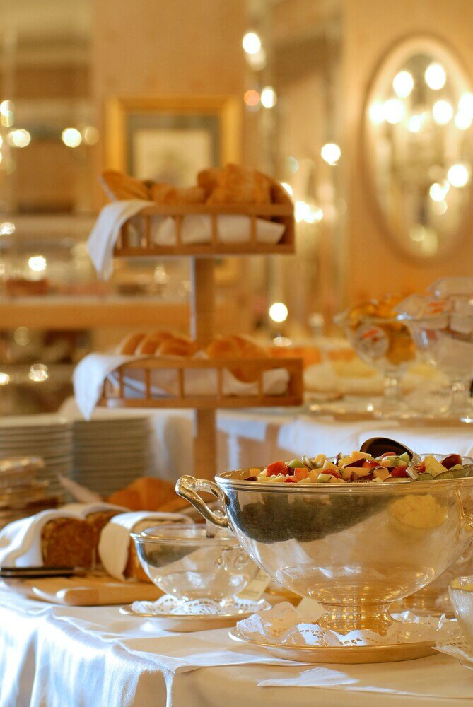 Фото Bristol Hotel Salzburg