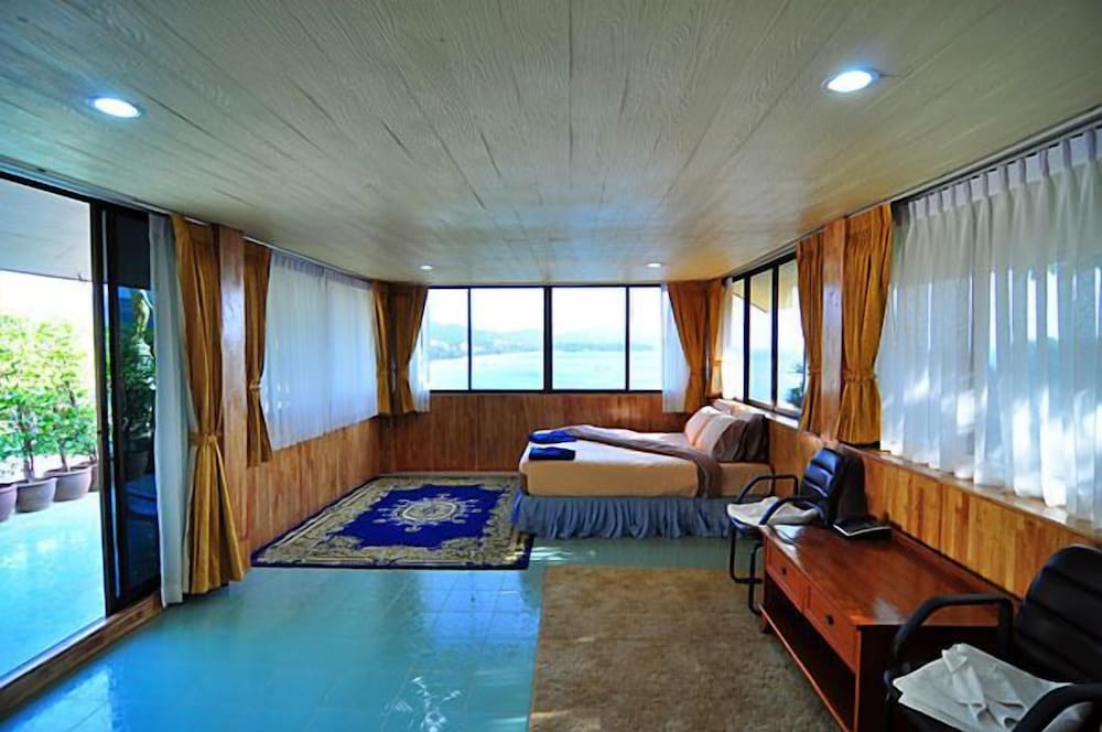 Фото Baan Karon Hill Phuket Resort