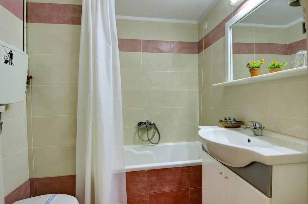 Фото Hotel Nefeli