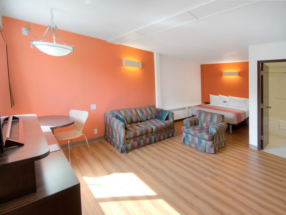 Фото Motel 6 Lethbridge