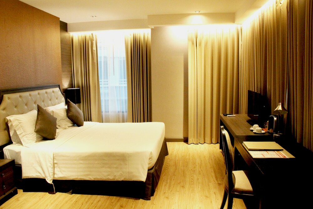 Фото The Duchess Hotel and Residences