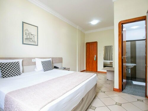 Гостиница Umuarama Plaza Hotel в Гоянии