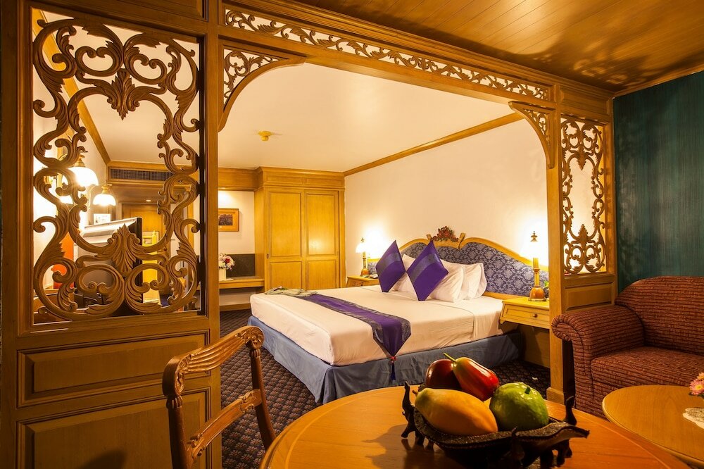 Фото Lotus Hotel Pang Suan Kaew