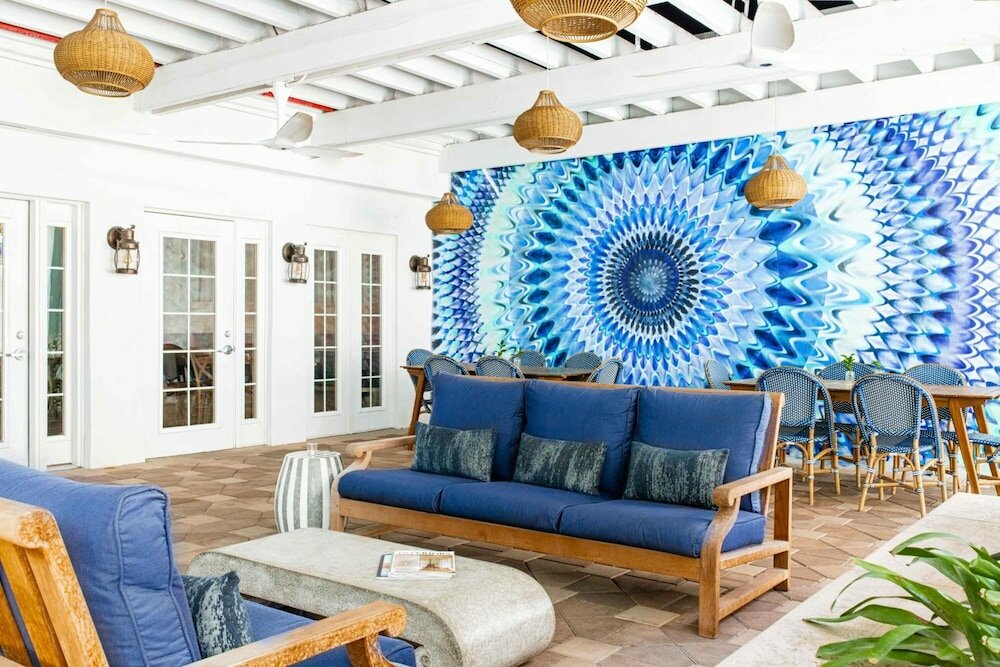 Фото Blue Moon Hotel