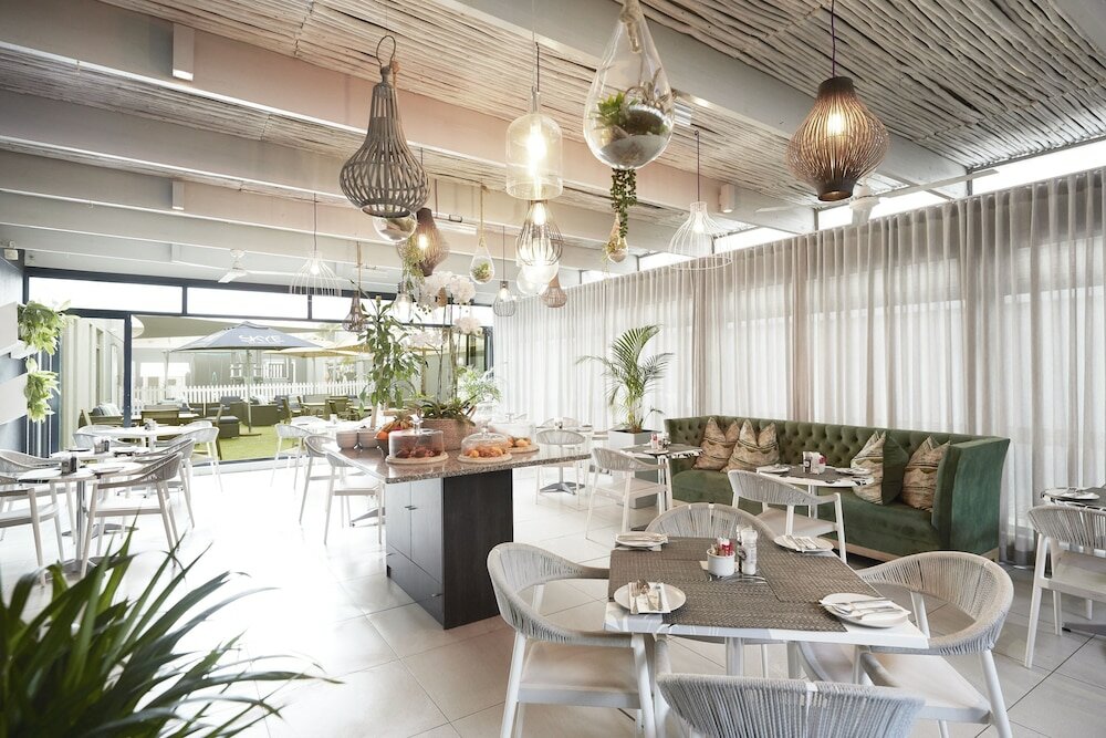 Фото The Hyde All-Suite Hotel