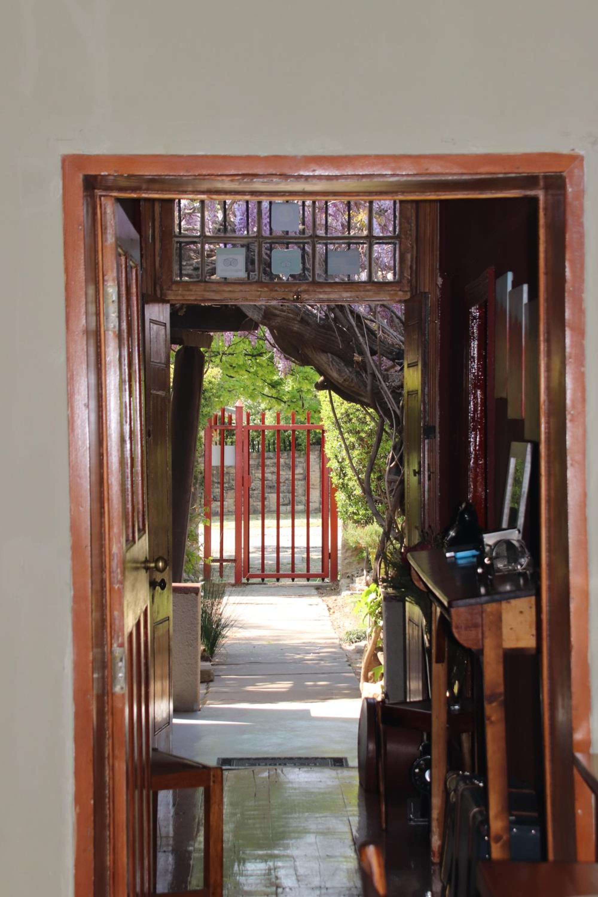 Фото Top House Bed & Breakfast