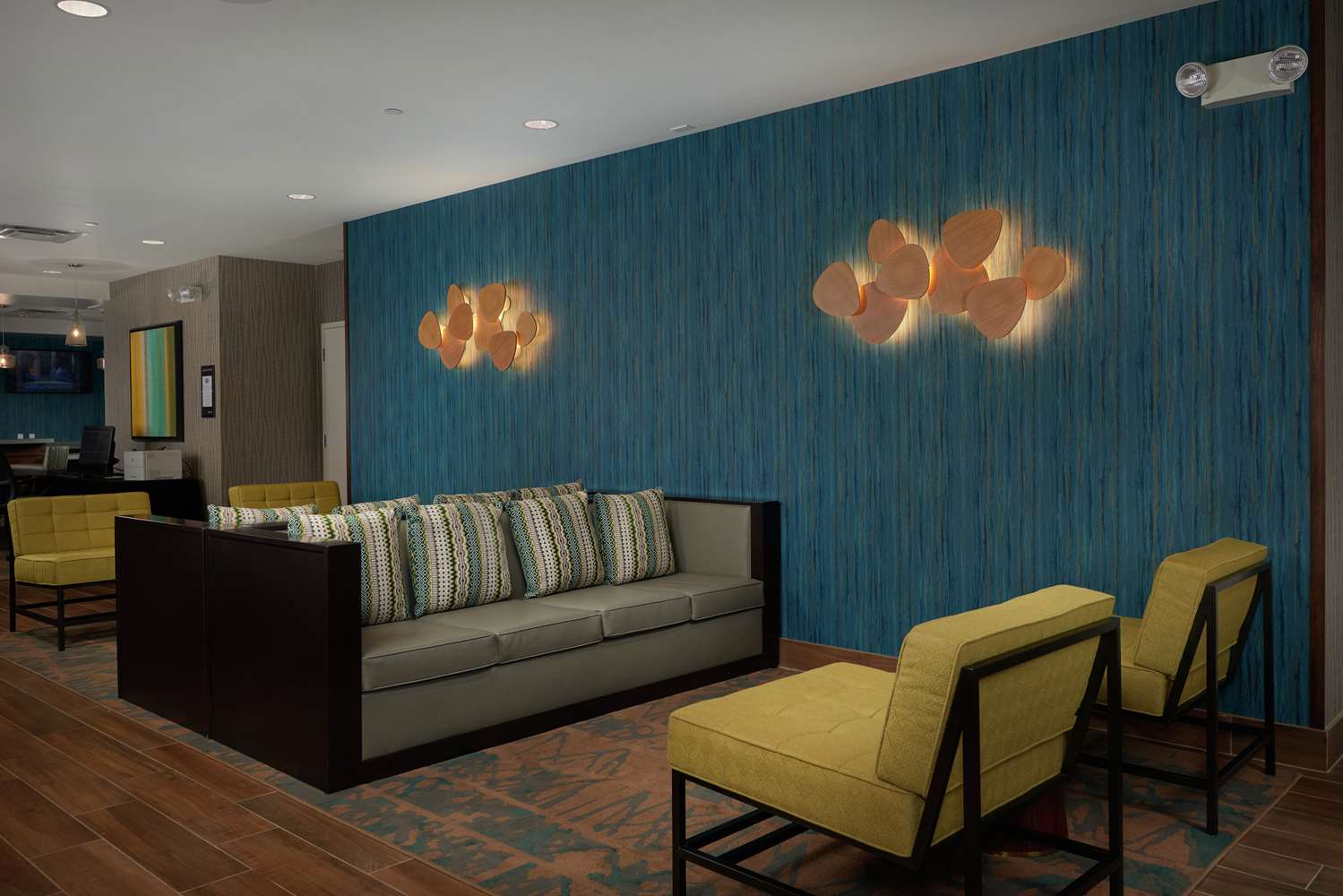 Фото Hampton Inn Lake Havasu City