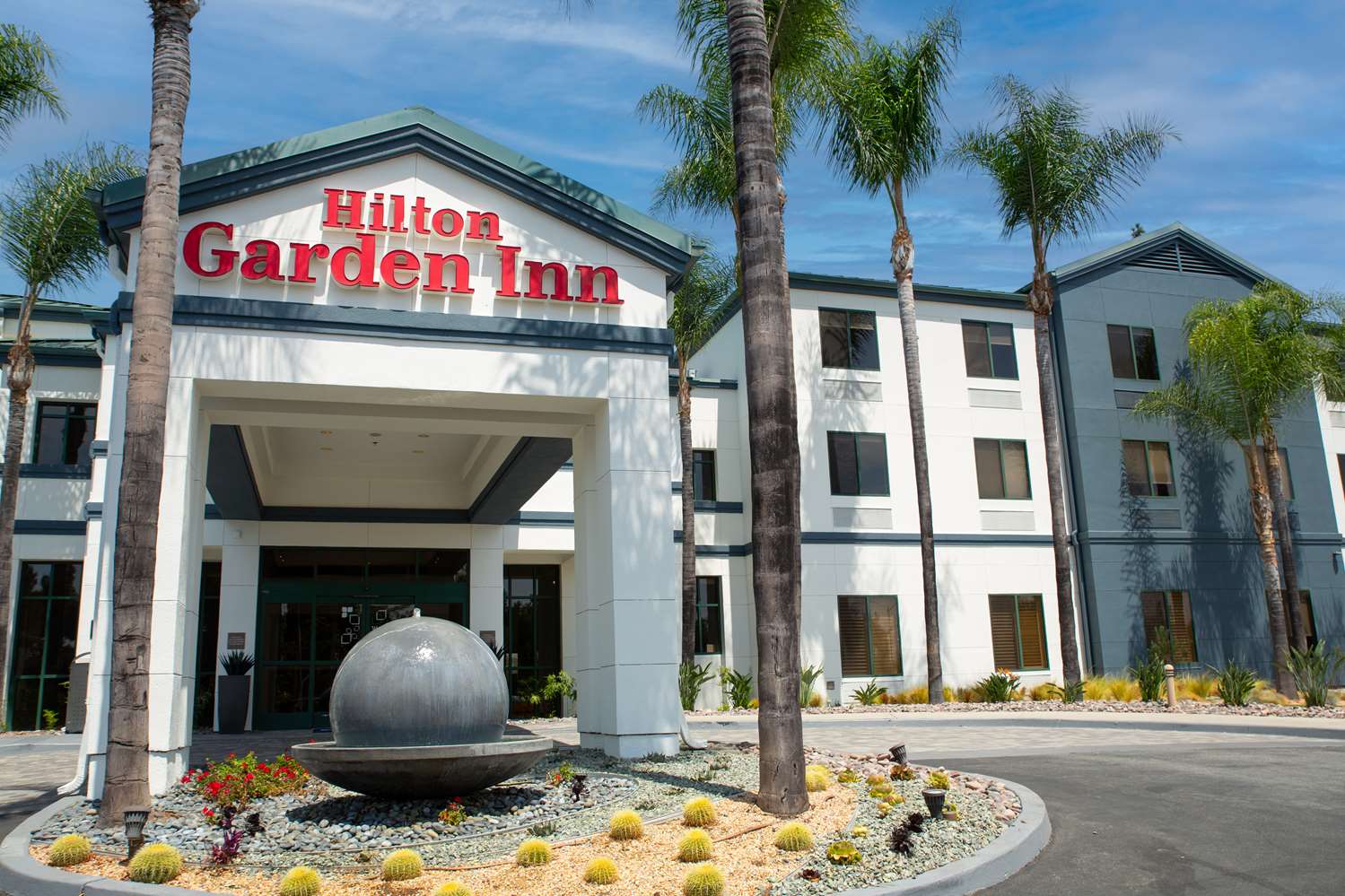 Фото Hilton Garden Inn Los Angeles Montebello