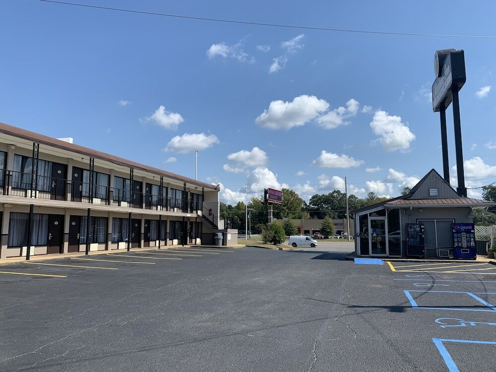 Фото Masters Inn Tuscaloosa