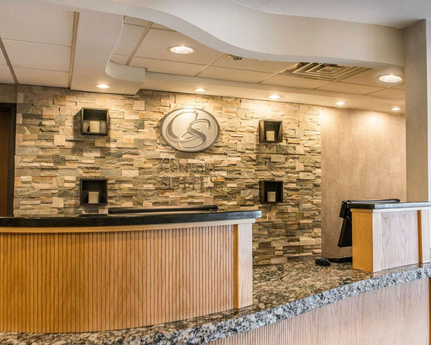 Фото Comfort Suites Monroeville