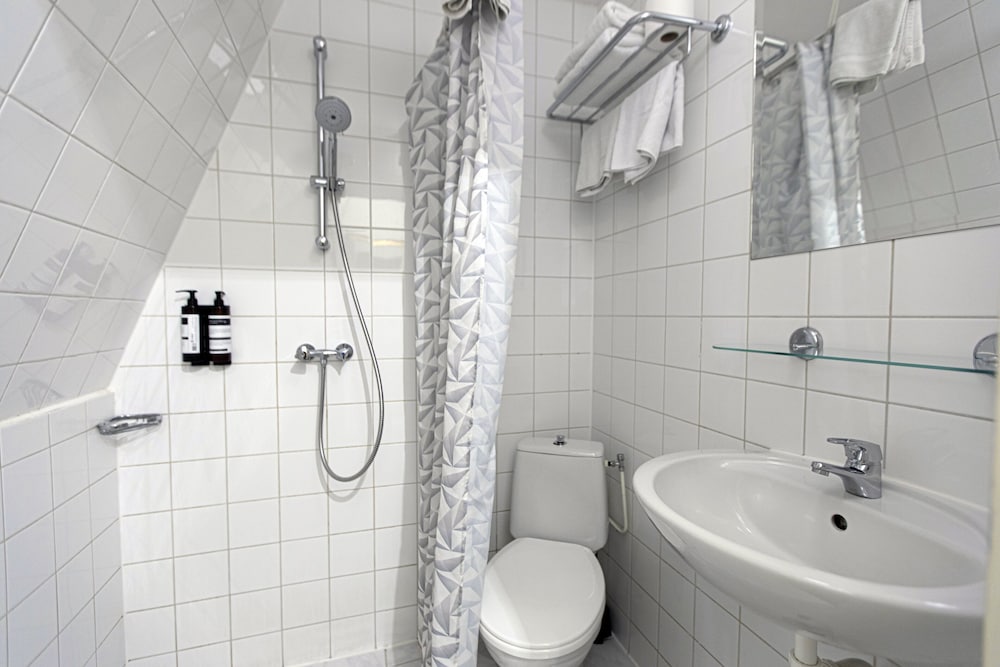 Фото Quentin England Hotel