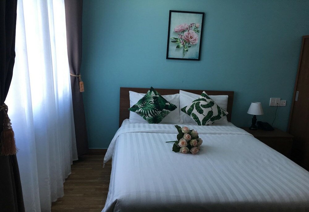 Фото Vic House Hotel