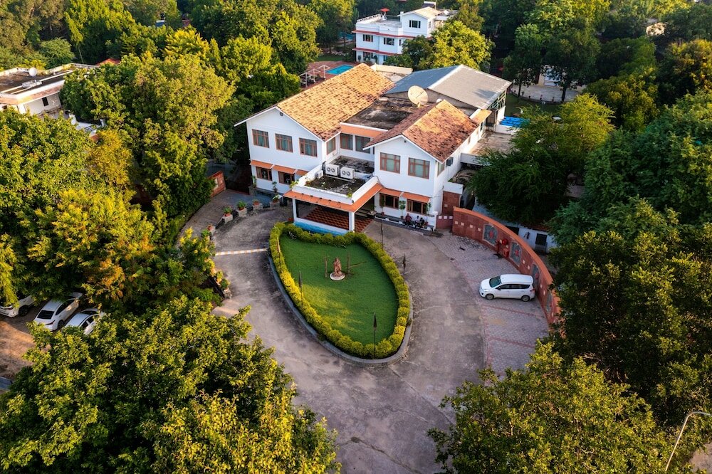 Фото Amantra Shilpi Resort & SPA