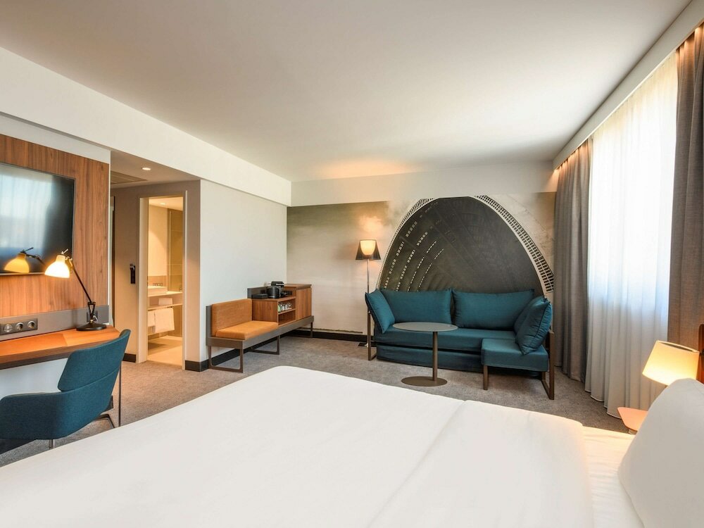 Фото Novotel Regensburg Zentrum