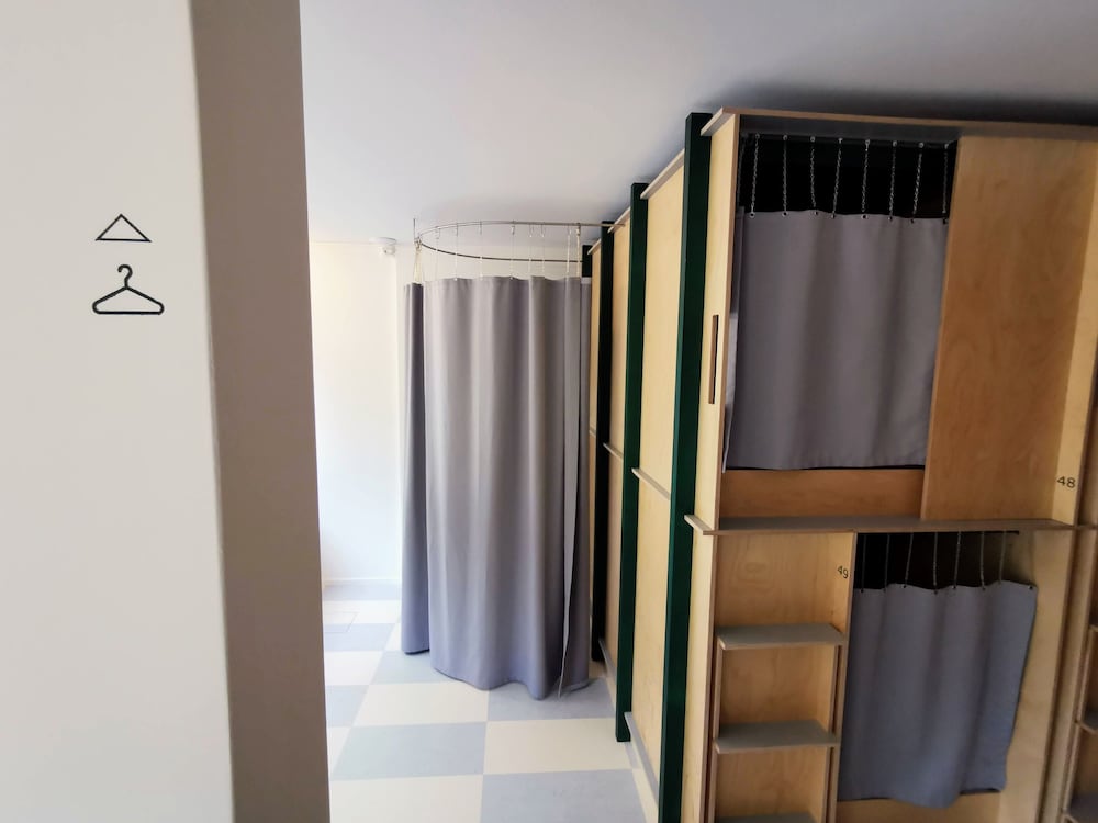 Фото Green Marmot Capsule Hotel Zurich