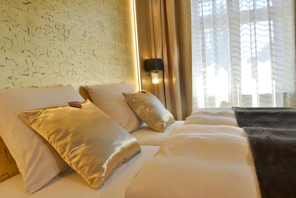 Фото Hotel Torbrau