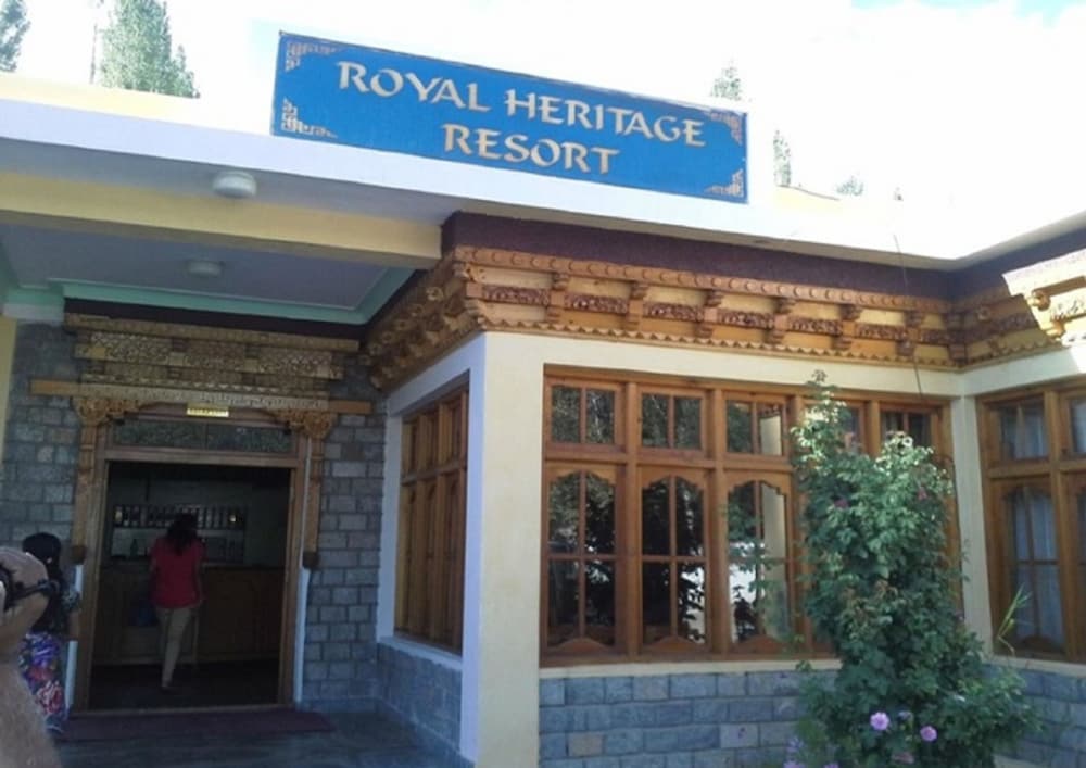 Фото Tih Royal Heritage Resort