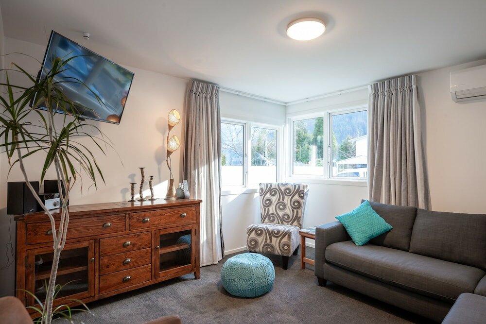 Фото Lomond Lodge Motel & Apartments