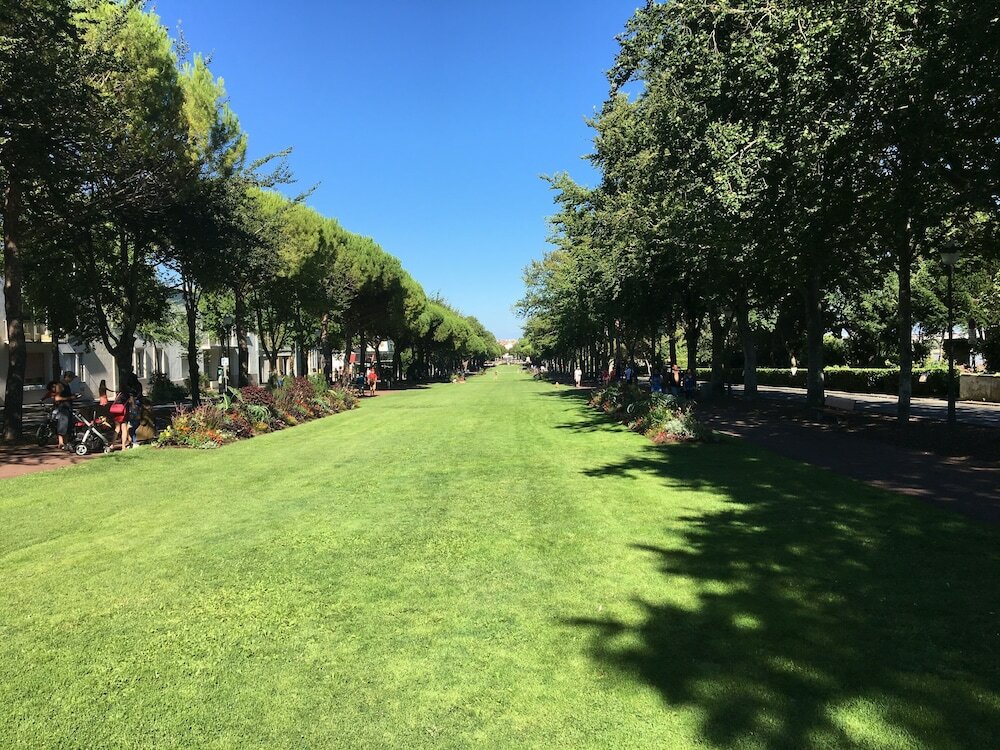 Фото Accostage Hotel