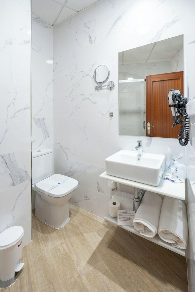 Фото Hotel Plaza del Castillo