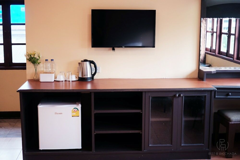 Фото Rest at Ratchada Hotel