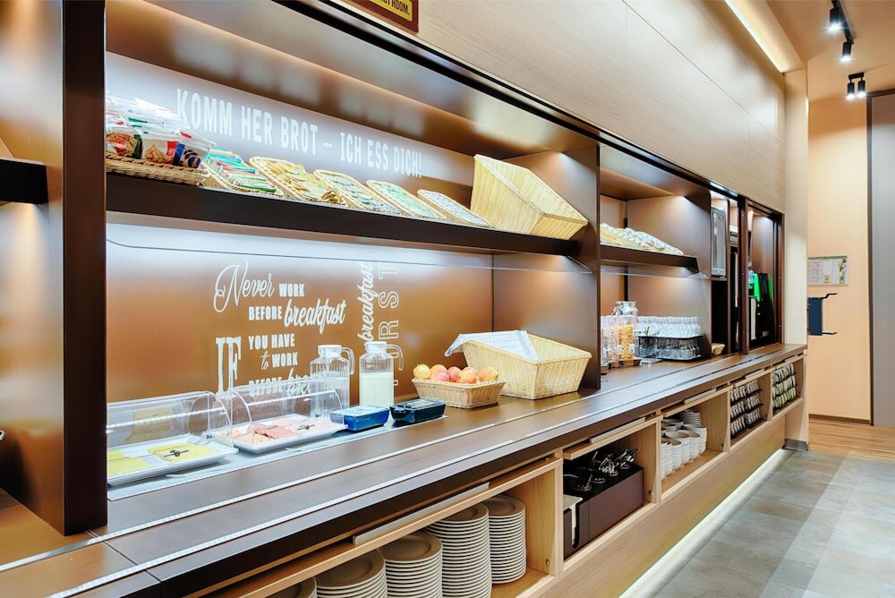 Фото B&b Hotel Aachen-City