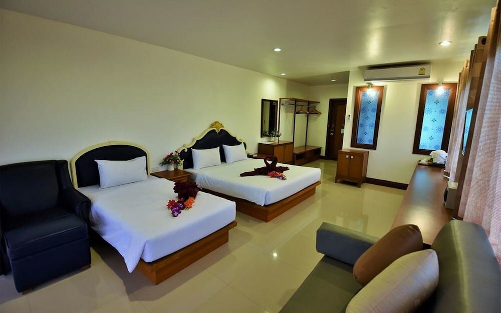 Фото Phi Phi Arboreal Resort