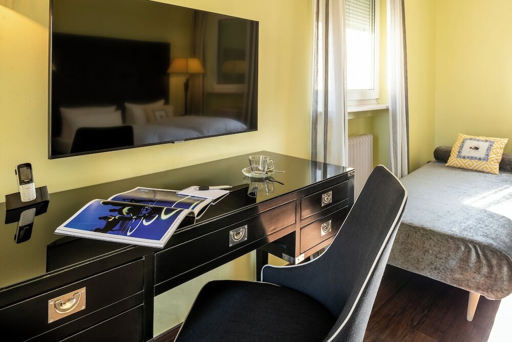 Фото Hotel Würzburger Hof