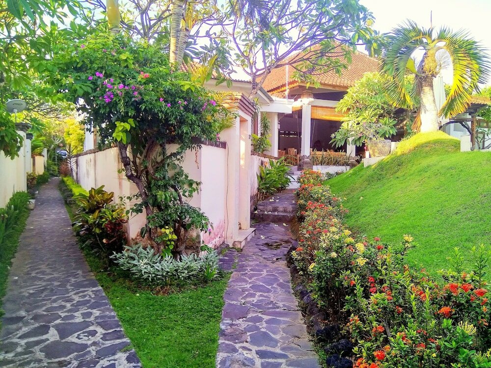 Фото Nipuri Hotel