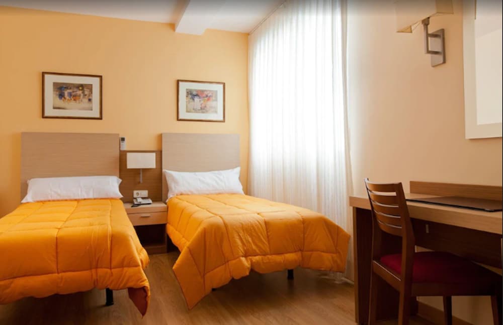 Фото Mirador Puerta Del Sol