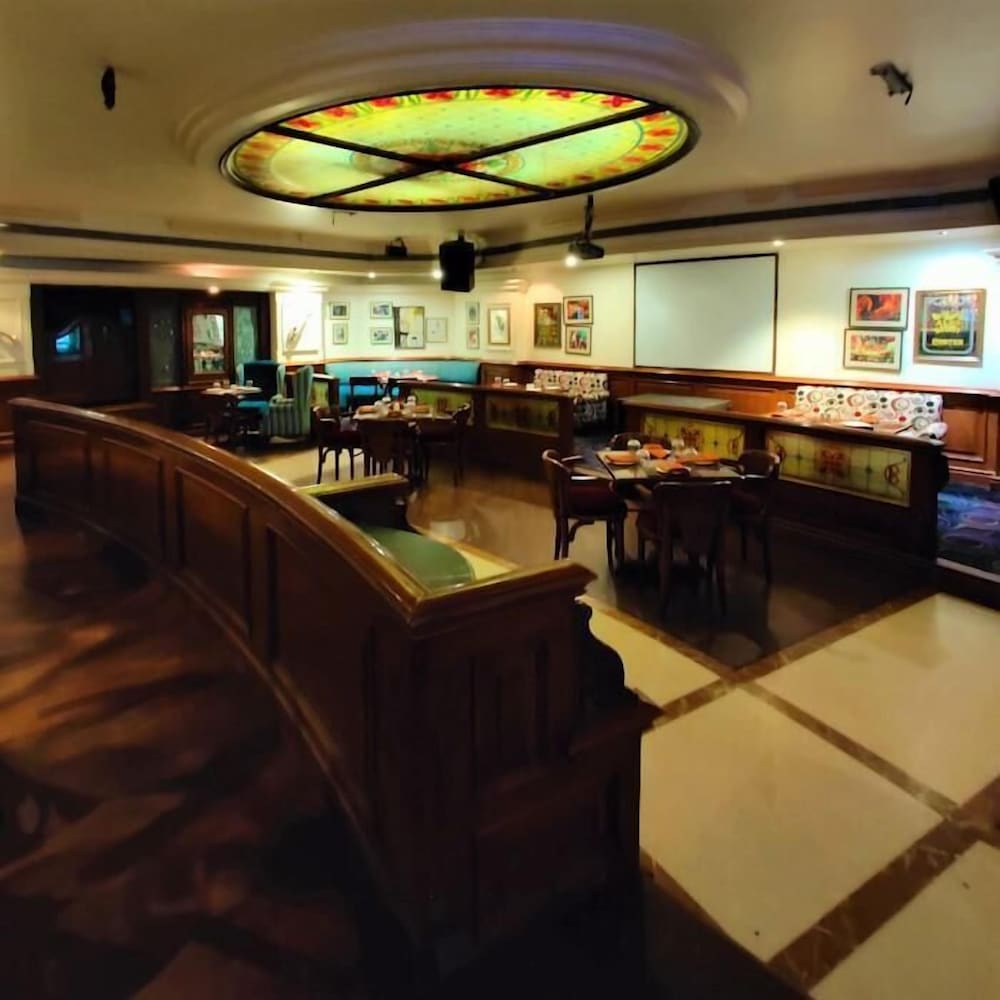 Фото Tuli International