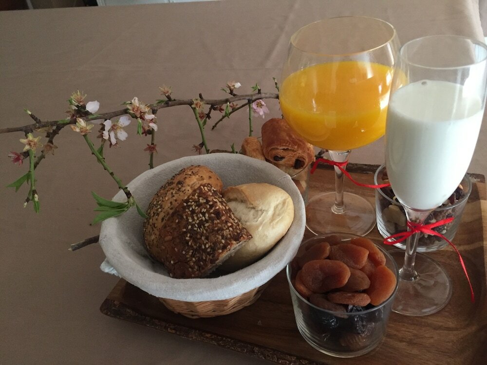 Фото Bennoc Petit Hotel