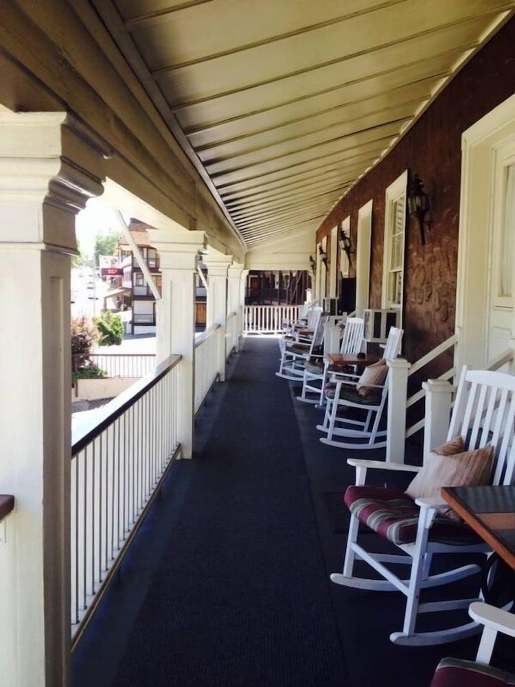 Фото Gunn House Hotel