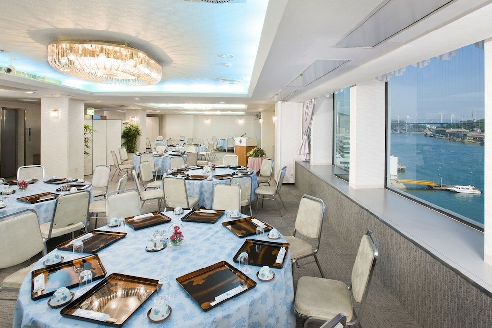 Фото Onomichi Royal Hotel