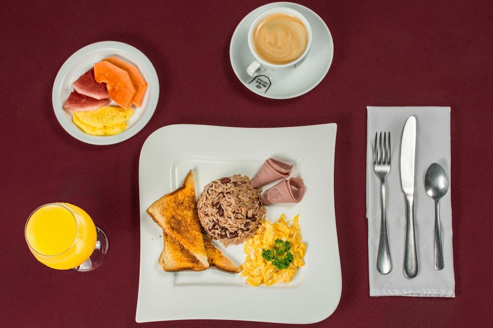 Фото Ara Ambigua Lodge