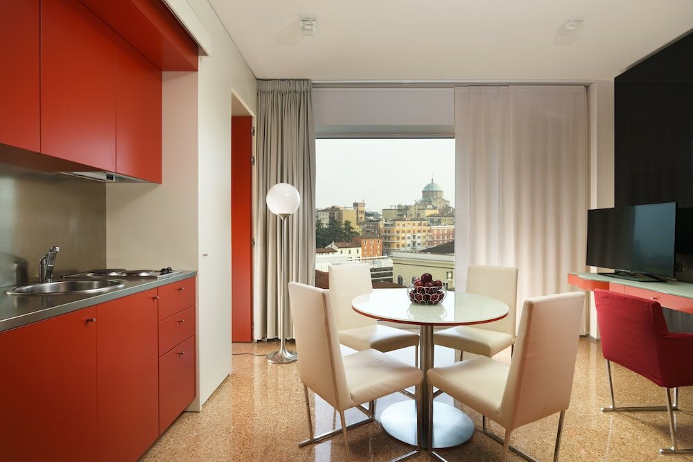 Фото Una Hotels Bologna Centro