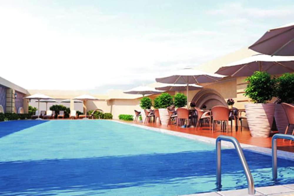 Фото MerPerle Crystal Palace Hotel