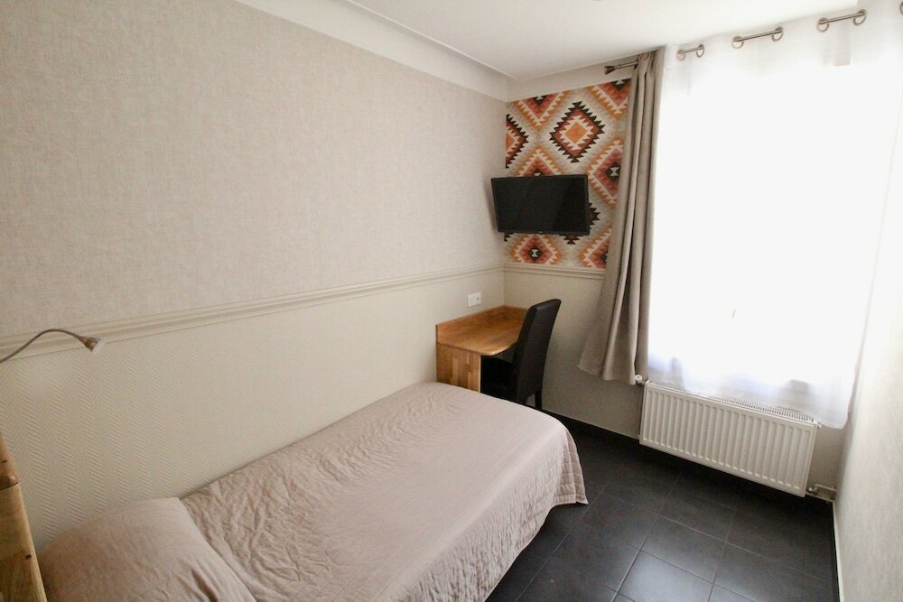 Фото Hôtel des Pyrénées