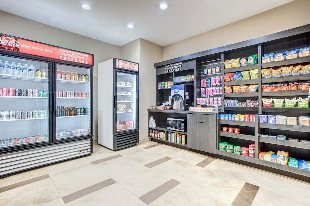 Фото Candlewood Suites Cut Off, an Ihg Hotel