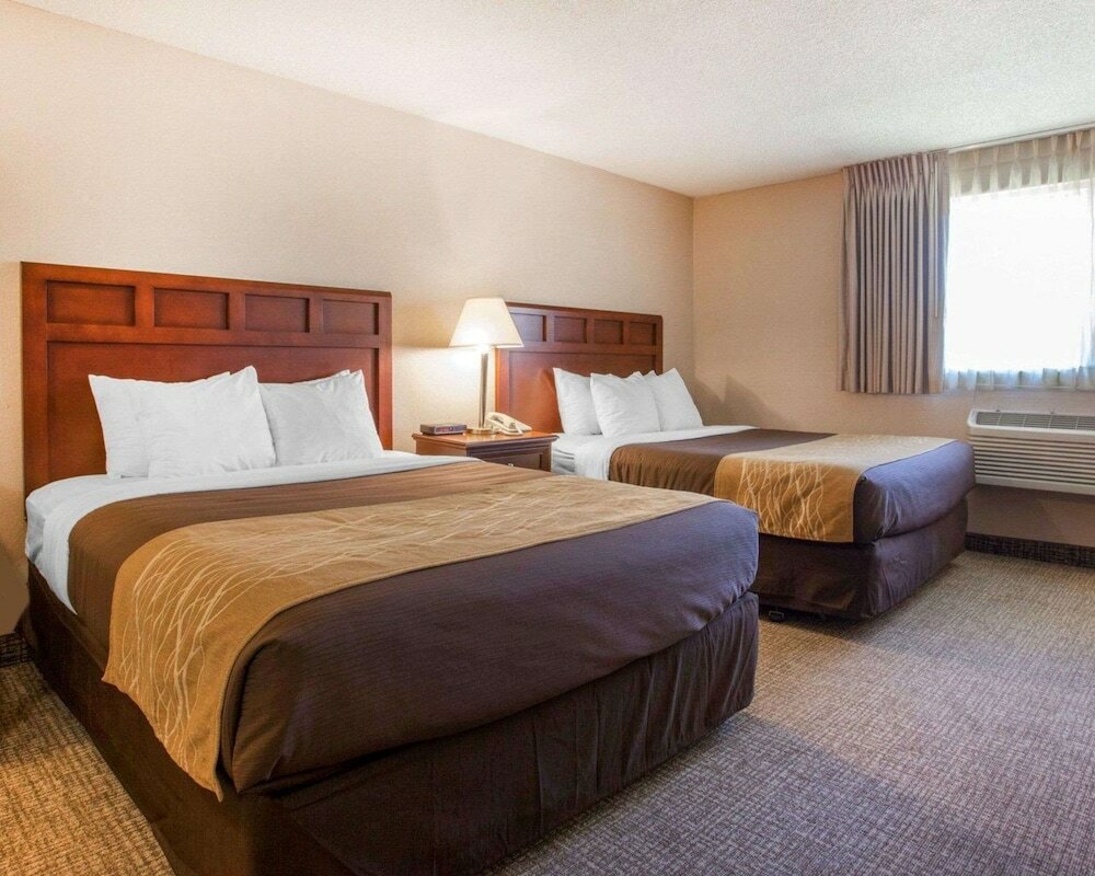 Фото Quality Inn Kirkland