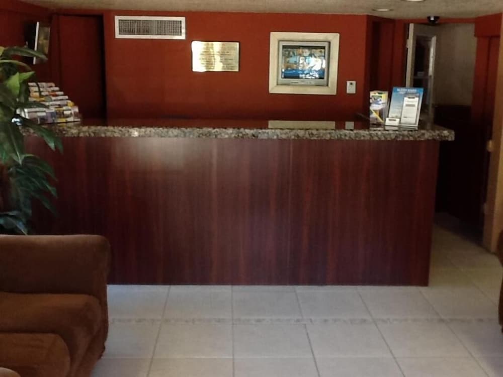 Фото Americas Best Inn and Suites Fort Lauderdale North