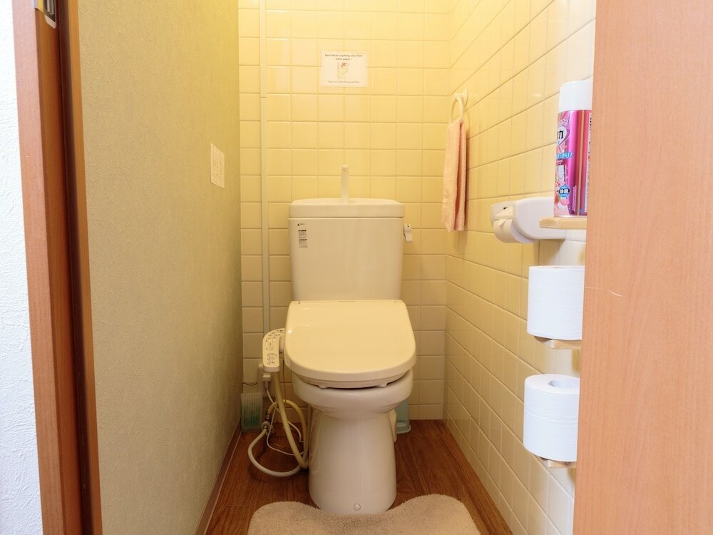 Фото J-Hoppers Hiroshima Guesthouse