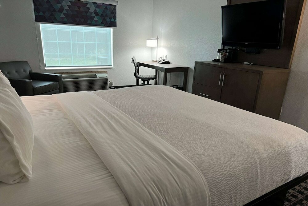 Фото La Quinta Inn & Suites by Wyndham Dalhart